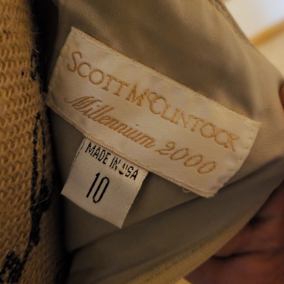 Gold strapless floor length gown - Picture 5 of 6